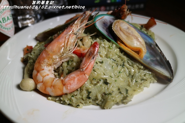 雀爾斯Cheers：【台北內湖區】精緻異國料理『雀爾斯 Cheers』美式運動主題餐廳、下班小酌好去處 ~