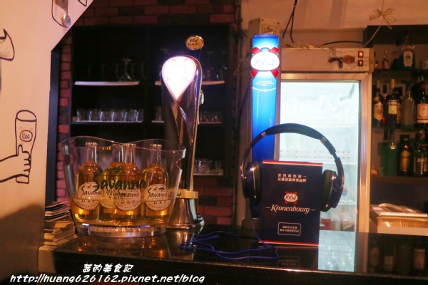 雀爾斯Cheers：【台北內湖區】精緻異國料理『雀爾斯 Cheers』美式運動主題餐廳、下班小酌好去處 ~