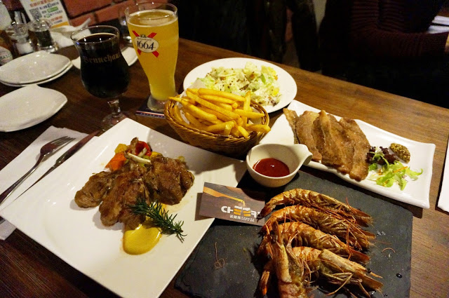 【台北】雀爾斯Cheers啤酒燒肉餐廳．美食體驗．內湖科學園區．談天/運動/美食/好去處