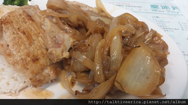 『呷』「捷運南京三民站」☆ 萬芳冰室 ☆ 香港茶餐廳豬排飯好好味