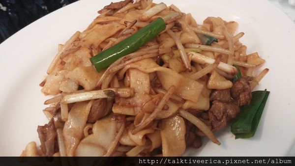 『呷』「捷運南京三民站」☆ 萬芳冰室 ☆ 香港茶餐廳豬排飯好好味