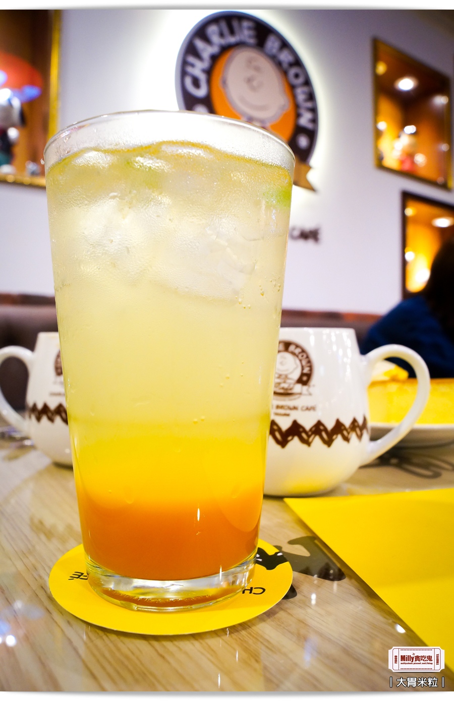 大胃米粒【高雄主题餐厅推荐】台湾查理布朗咖啡专卖店!