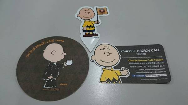 查理布朗咖啡CHARLIE BROWN CAFE TAIWAN：高雄~超好拍主題餐廳 查理布朗咖啡 CHARLIE BROWN CAFE TAIWAN~史奴比上菜囉~