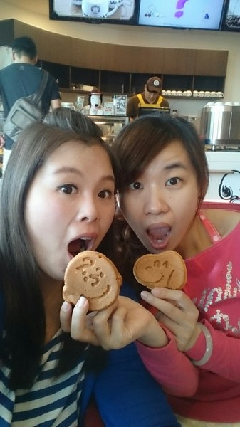 查理布朗咖啡CHARLIE BROWN CAFE TAIWAN：高雄~超好拍主題餐廳 查理布朗咖啡 CHARLIE BROWN CAFE TAIWAN~史奴比上菜囉~