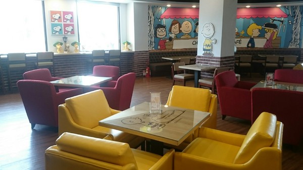 查理布朗咖啡CHARLIE BROWN CAFE TAIWAN：高雄~超好拍主題餐廳 查理布朗咖啡 CHARLIE BROWN CAFE TAIWAN~史奴比上菜囉~