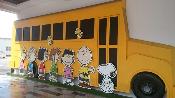 查理布朗咖啡CHARLIE BROWN CAFE TAIWAN：高雄~超好拍主題餐廳 查理布朗咖啡 CHARLIE BROWN CAFE TAIWAN~史奴比上菜囉~