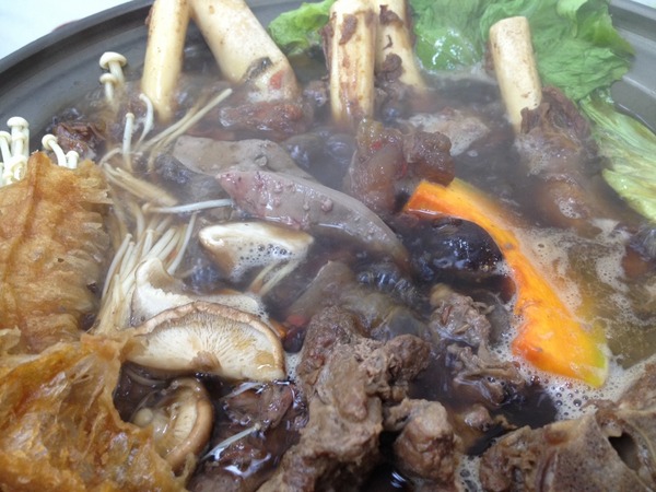 小名羊肉爐:<口碑券004>小名羊肉爐-花不到三百元讓你吃到咩咩叫 小名羊肉爐:<口碑券004>小名羊肉爐-花不到三百元讓你吃到咩咩叫