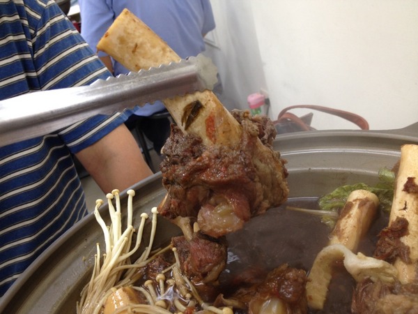 小名羊肉爐:<口碑券004>小名羊肉爐-花不到三百元讓你吃到咩咩叫 小名羊肉爐:<口碑券004>小名羊肉爐-花不到三百元讓你吃到咩咩叫