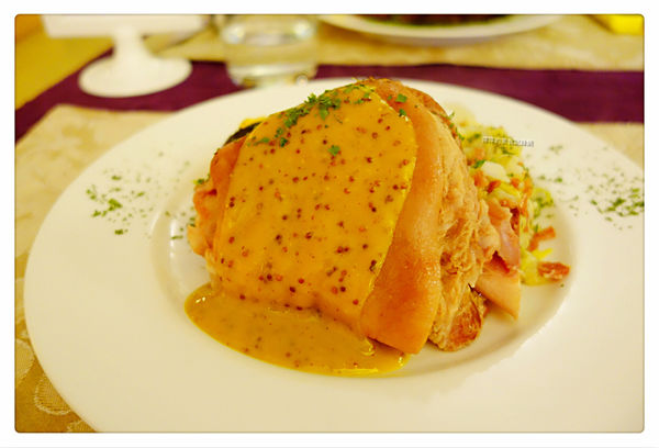 摩賽卡法式茶館 ~ 永康商圈法式茶館吃牛排/燉豬腳．喝好茶 - 捷運東門站