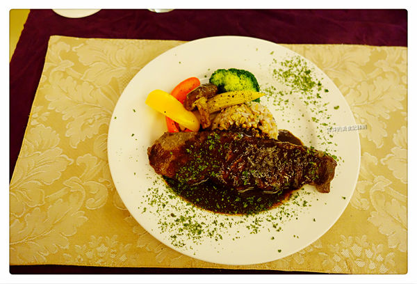 摩賽卡法式茶館 ~ 永康商圈法式茶館吃牛排/燉豬腳．喝好茶 - 捷運東門站