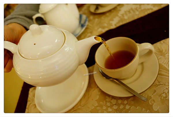 摩賽卡法式茶館 ~ 永康商圈法式茶館吃牛排/燉豬腳．喝好茶 - 捷運東門站