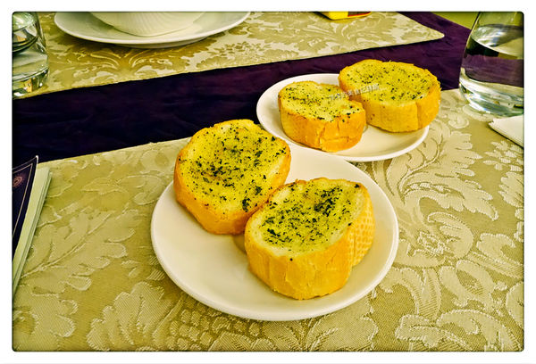 摩賽卡法式茶館 ~ 永康商圈法式茶館吃牛排/燉豬腳．喝好茶 - 捷運東門站