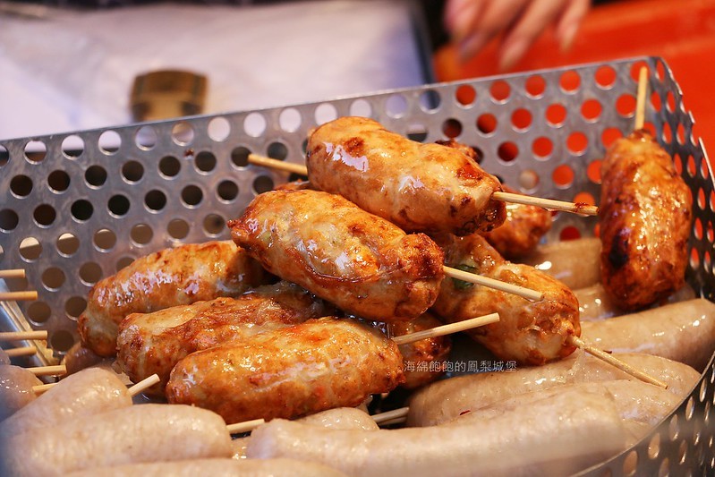 瑞芳美食『華記龍鳳腿』瑞芳美食廣場前的銅板小吃，買10送1超划算，菜單價位(台鐵瑞芳站)