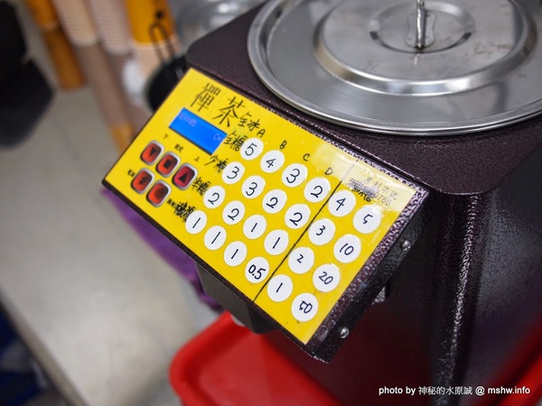 禪茶(逢甲店)：【食記】台中Zen Tea 禪茶逢甲店專訪@西屯逢甲夜市 : 成本不妥協,用心選料做好茶