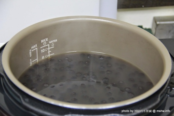 禪茶(逢甲店)：【食記】台中Zen Tea 禪茶逢甲店專訪@西屯逢甲夜市 : 成本不妥協,用心選料做好茶