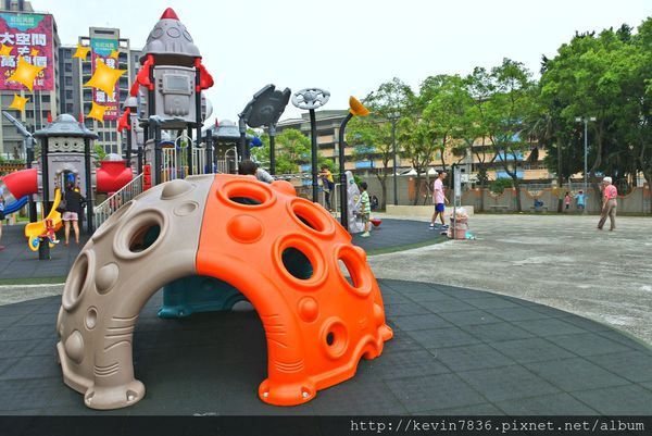 桃園景點~元生公園紫藤花海的浪漫與美麗/星河親子公園的兒童小樂園,IG最夯打卡熱點趕緊來唷