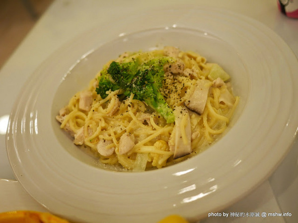 喵匠義式麵坊：【食記】台中喵匠義式麵坊@沙鹿捷運BRT靜宜大學 : 不只是可愛! 給你暖暖幸福的平價美味義式料理