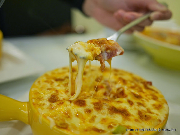 喵匠義式麵坊：【食記】台中喵匠義式麵坊@沙鹿捷運BRT靜宜大學 : 不只是可愛! 給你暖暖幸福的平價美味義式料理