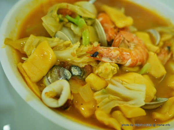 喵匠義式麵坊：【食記】台中喵匠義式麵坊@沙鹿捷運BRT靜宜大學 : 不只是可愛! 給你暖暖幸福的平價美味義式料理