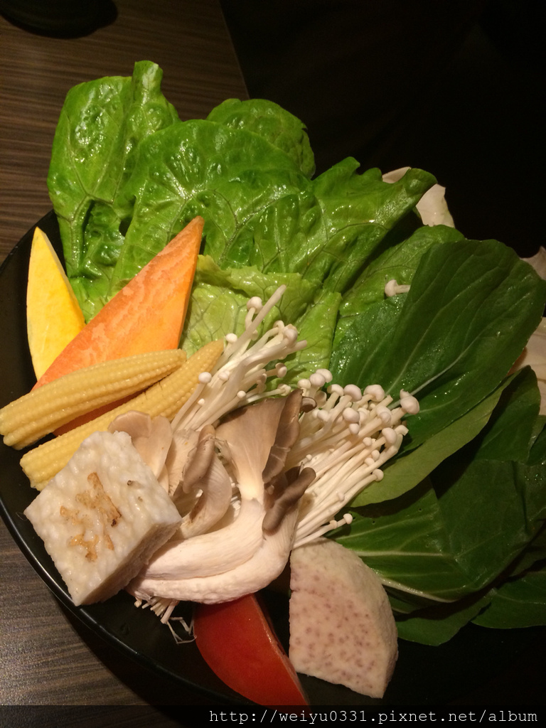 捷運古亭站人氣美食、王品集團羅斯福路人氣小火鍋－《聚 北海道昆布鍋》