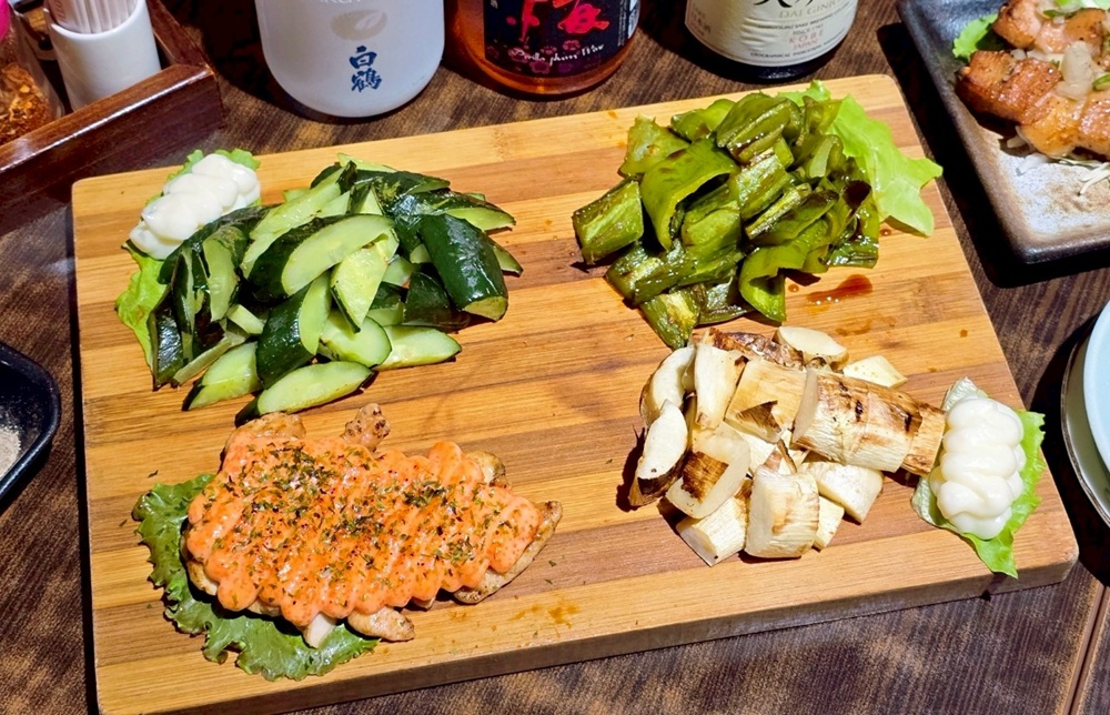 在地達人帶路!春花炭火串燒,日式氛圍,明太子串燒、嫩肩牛排,晚餐小酌的好去處!!