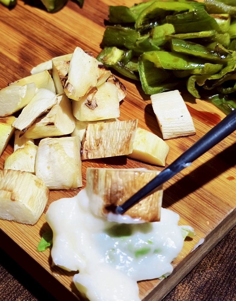 在地達人帶路!春花炭火串燒,日式氛圍,明太子串燒、嫩肩牛排,晚餐小酌的好去處!!