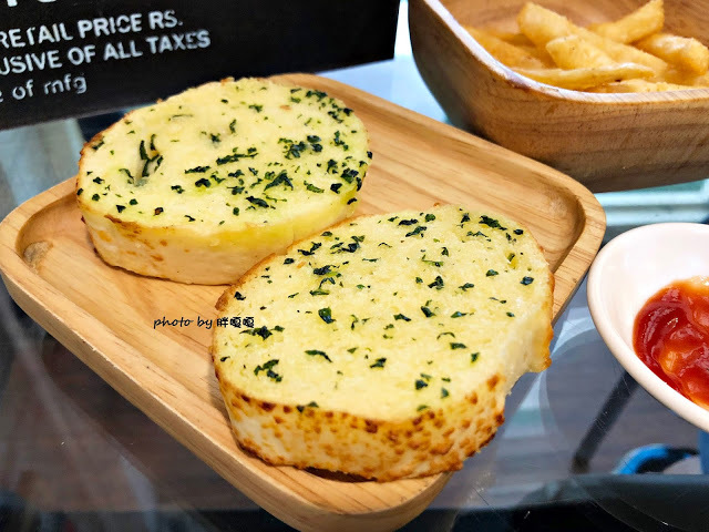 【台中 北區】高沐 Pasta&Steak 🍝位在科博館附近，網路聲浪超高，一致好評無雷的平價義式料理，實際走一遭後，我想我們夫妻倆的嘴巴有問題吧！！