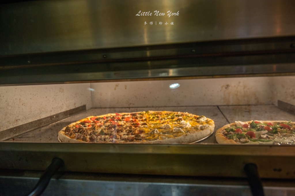 小紐約披薩Little New York~道地的美式靈魂,黃金比例麵皮耐人尋味!國父紀念館站美食推薦 - 麥仔の生活日記