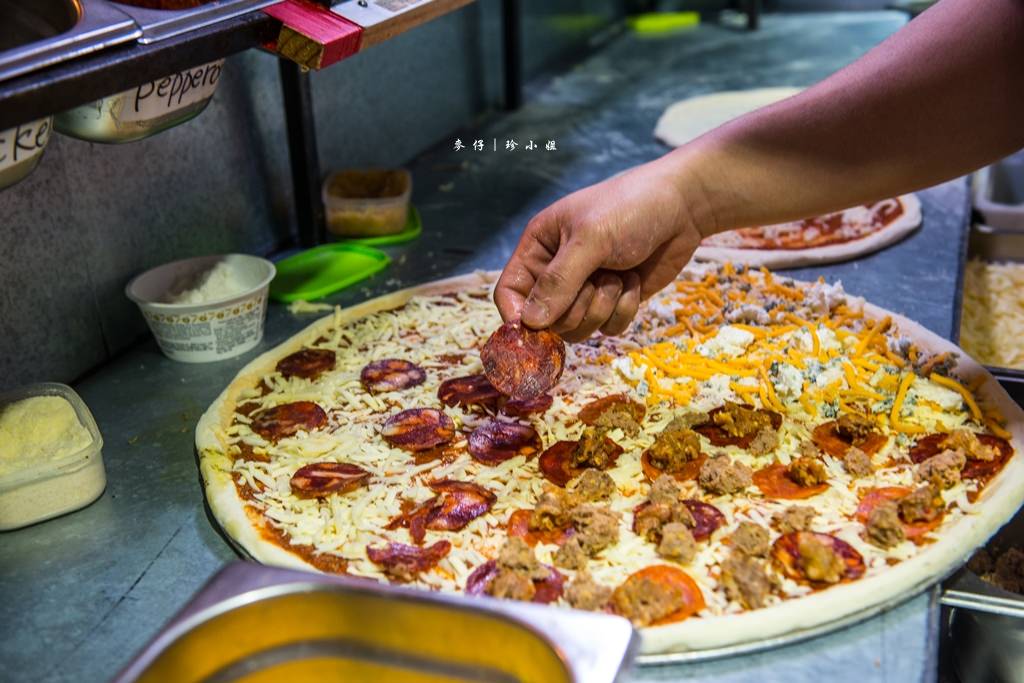 小紐約披薩Little New York~道地的美式靈魂,黃金比例麵皮耐人尋味!國父紀念館站美食推薦 - 麥仔の生活日記