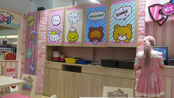 Hello Kitty餐廳：南紡夢時代~夢幻的Hello kitty餐廳