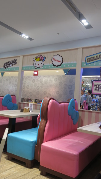 Hello Kitty餐廳：南紡夢時代~夢幻的Hello kitty餐廳