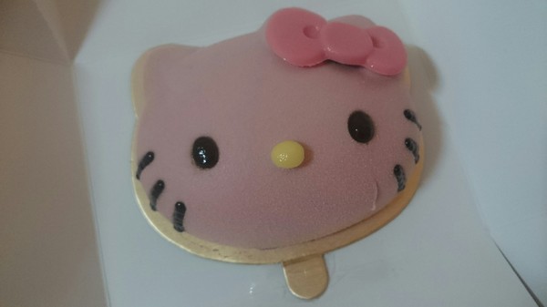 Hello Kitty餐廳：南紡夢時代~夢幻的Hello kitty餐廳