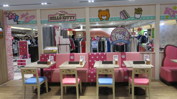 Hello Kitty餐廳：南紡夢時代~夢幻的Hello kitty餐廳
