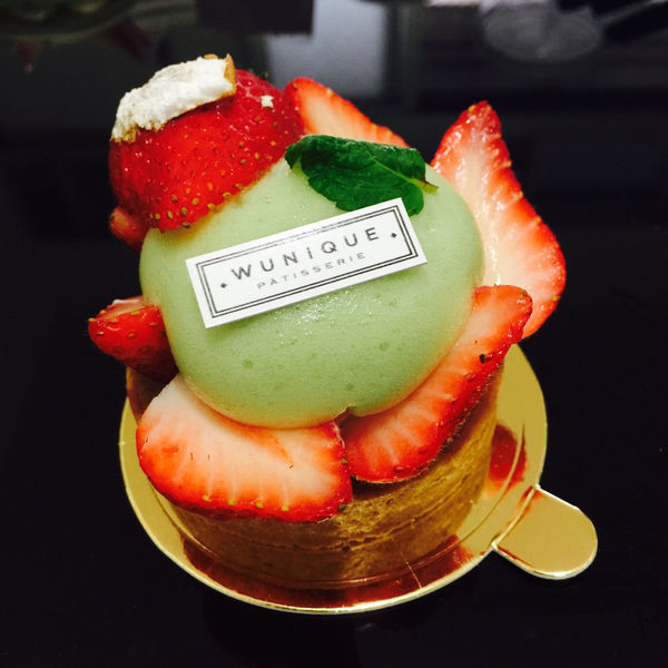 [台北大安美食]WUnique Pâtisserie法式手工甜點 限量草莓組合蛋糕 神秘草莓蛋糕