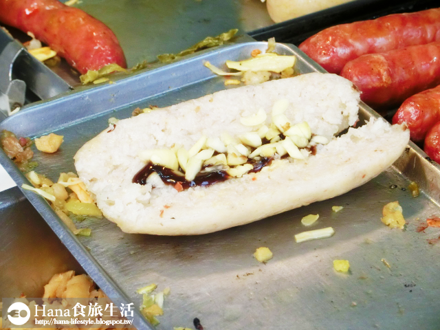 【台中西屯】百膳工房大腸包小腸 | 逢甲夜市人氣美食 料一層一層的堆疊 菜多實在 不重口味