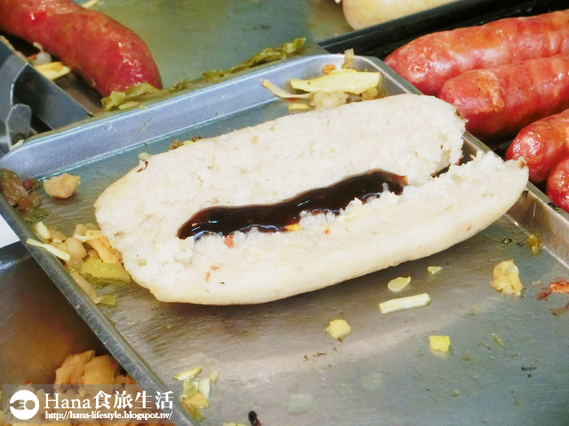 【台中西屯】百膳工房大腸包小腸 | 逢甲夜市人氣美食 料一層一層的堆疊 菜多實在 不重口味