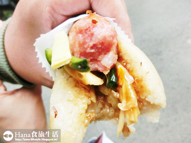 【台中西屯】百膳工房大腸包小腸 | 逢甲夜市人氣美食 料一層一層的堆疊 菜多實在 不重口味