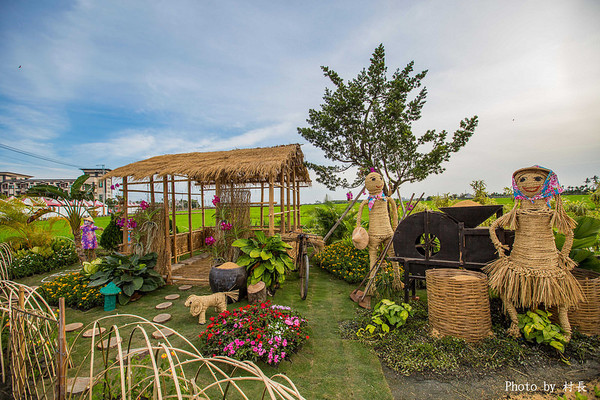 LINE FRIENDS彩繪稻田:【遊記】{屏東。南州}「全球首發 LINE FRIENDS彩繪稻田」就在2015屏東國際彩稻藝術節 LINE FRIENDS彩繪稻田:【遊記】{屏東。南州}「全球首發 LINE FRIENDS彩繪稻田」就在2015屏東國際彩稻藝術節