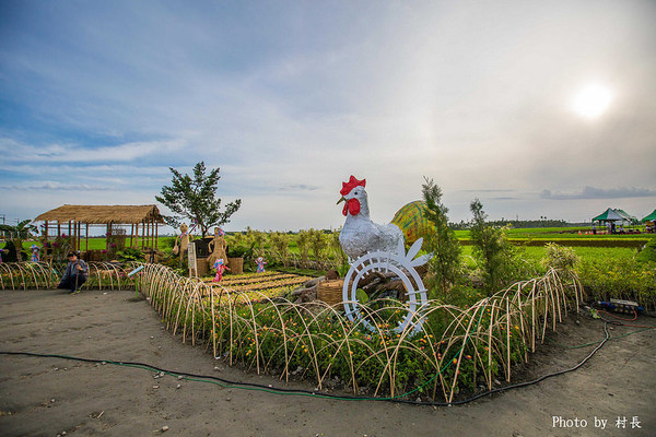 LINE FRIENDS彩繪稻田:【遊記】{屏東。南州}「全球首發 LINE FRIENDS彩繪稻田」就在2015屏東國際彩稻藝術節 LINE FRIENDS彩繪稻田:【遊記】{屏東。南州}「全球首發 LINE FRIENDS彩繪稻田」就在2015屏東國際彩稻藝術節