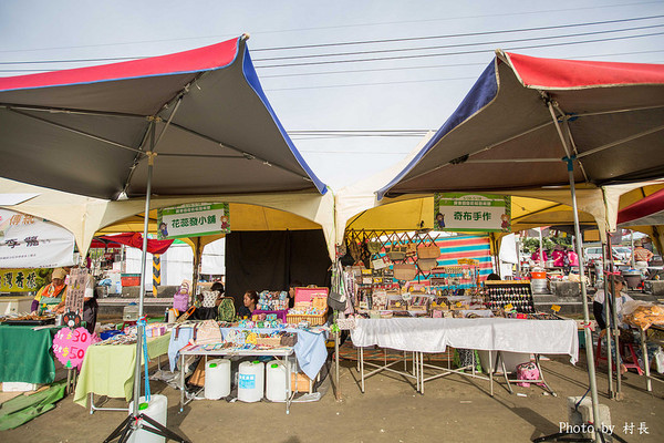 LINE FRIENDS彩繪稻田:【遊記】{屏東。南州}「全球首發 LINE FRIENDS彩繪稻田」就在2015屏東國際彩稻藝術節 LINE FRIENDS彩繪稻田:【遊記】{屏東。南州}「全球首發 LINE FRIENDS彩繪稻田」就在2015屏東國際彩稻藝術節