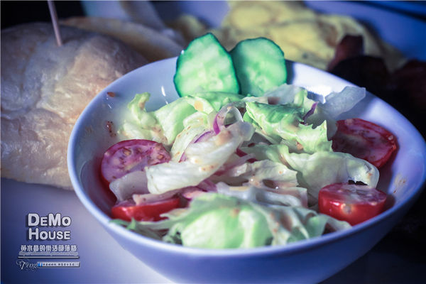 DEMO HOUSE早午餐-桃園市/桃園區(快帶您的毛小孩來共進餐點)