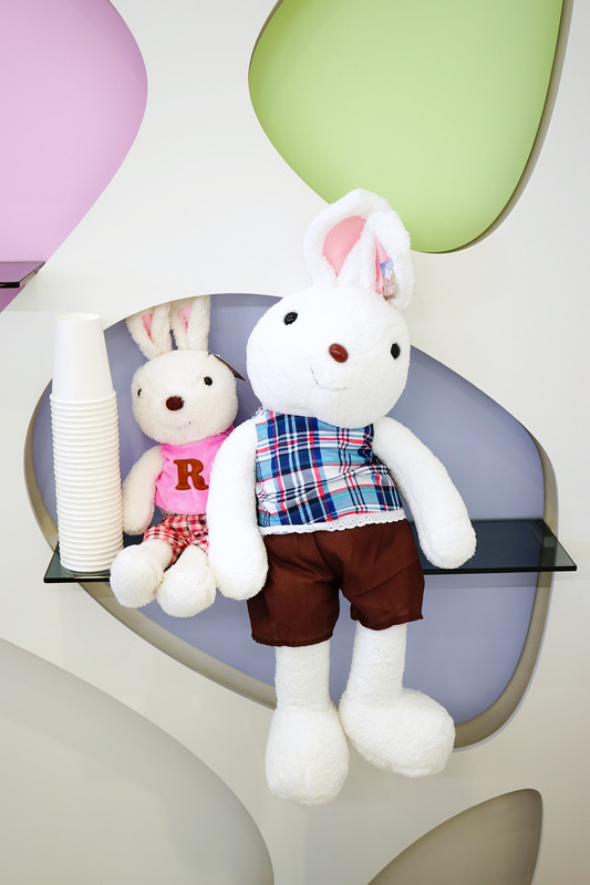 27 1/3cake house--台灣大道的小地標--時尚超強設計，引領新流行--冰岩菓燒、塔菲糖、手工布丁--米其林三星甜點不可不嚐