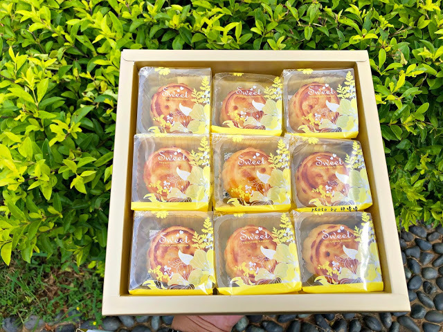 【台中 南屯】27 1/3 Cake house🎁中秋送禮新選擇，流心月餅，不用加熱，切開就是爆炸流心，價格也很合理，吃不到美心，這個也好推薦啊！！