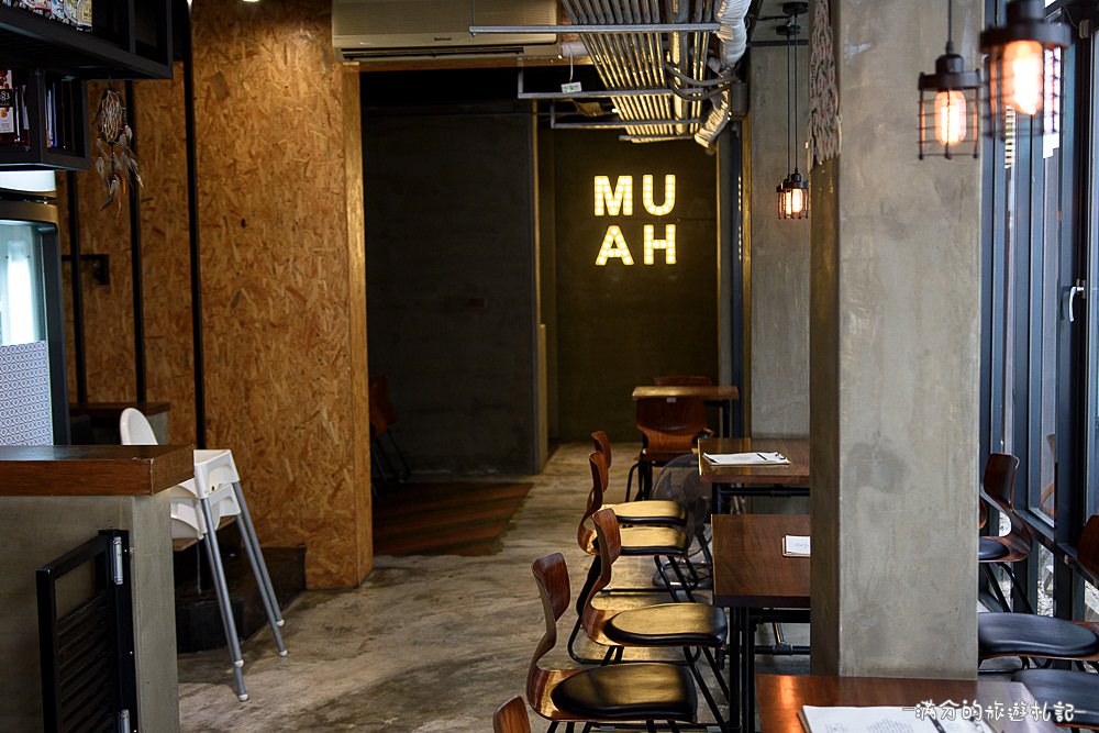 台中南屯美食》Café Muah 台中早午餐 份量十足拼盤 浪漫邂逅~被吻牆給強吻啦 - 滿分的旅遊札記