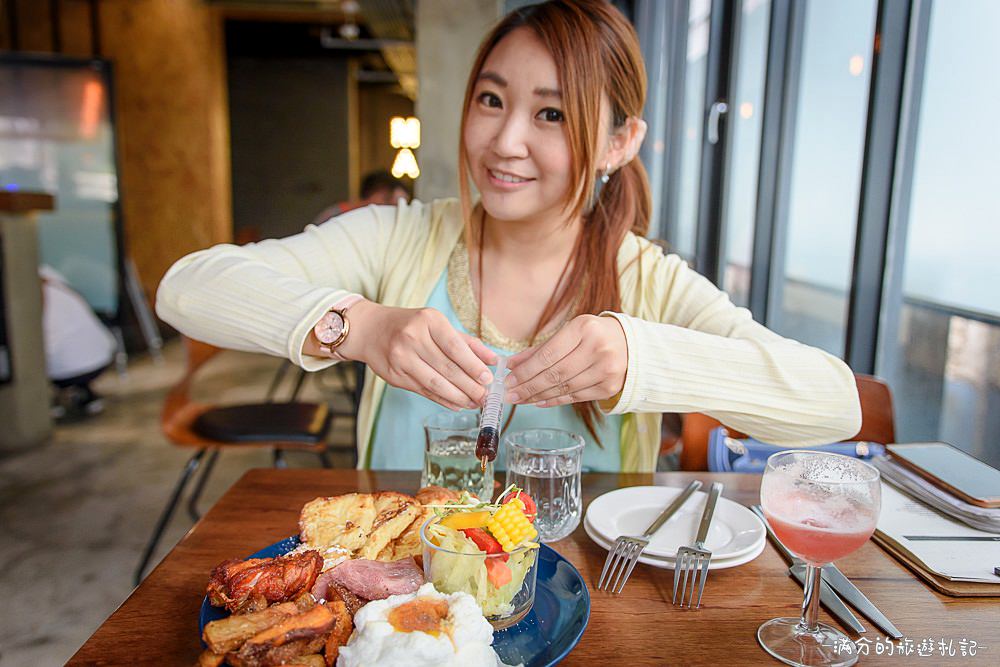 台中南屯美食》Café Muah 台中早午餐 份量十足拼盤 浪漫邂逅~被吻牆給強吻啦 - 滿分的旅遊札記