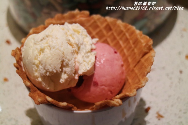 台北W飯店 - the kitchen table 西餐廳：【台北信義區】東區時尚美食『台北W飯店 - the kitchen table 西餐廳』信義區高級Buffet/BBQ肉遇之夜/捷運市政府站