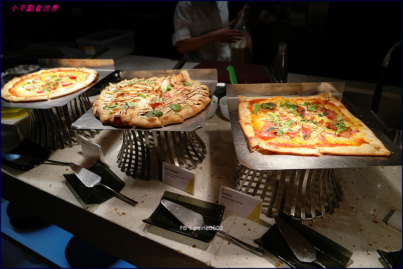 w hotel taipei - the kitchen table buffet