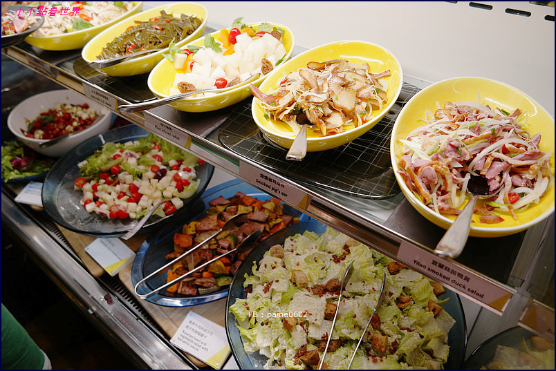 w hotel taipei - the kitchen table buffet