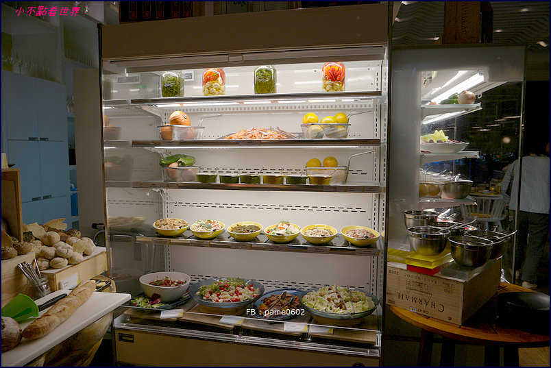 w hotel taipei - the kitchen table buffet