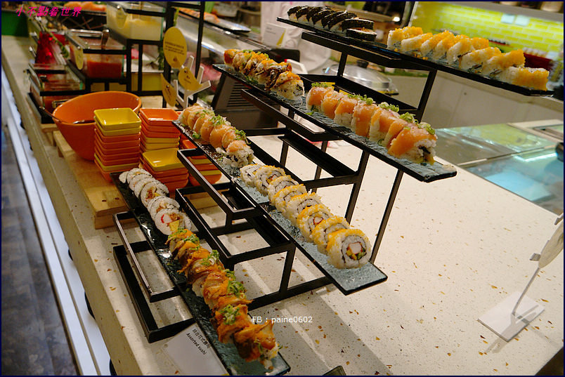 w hotel taipei - the kitchen table buffet